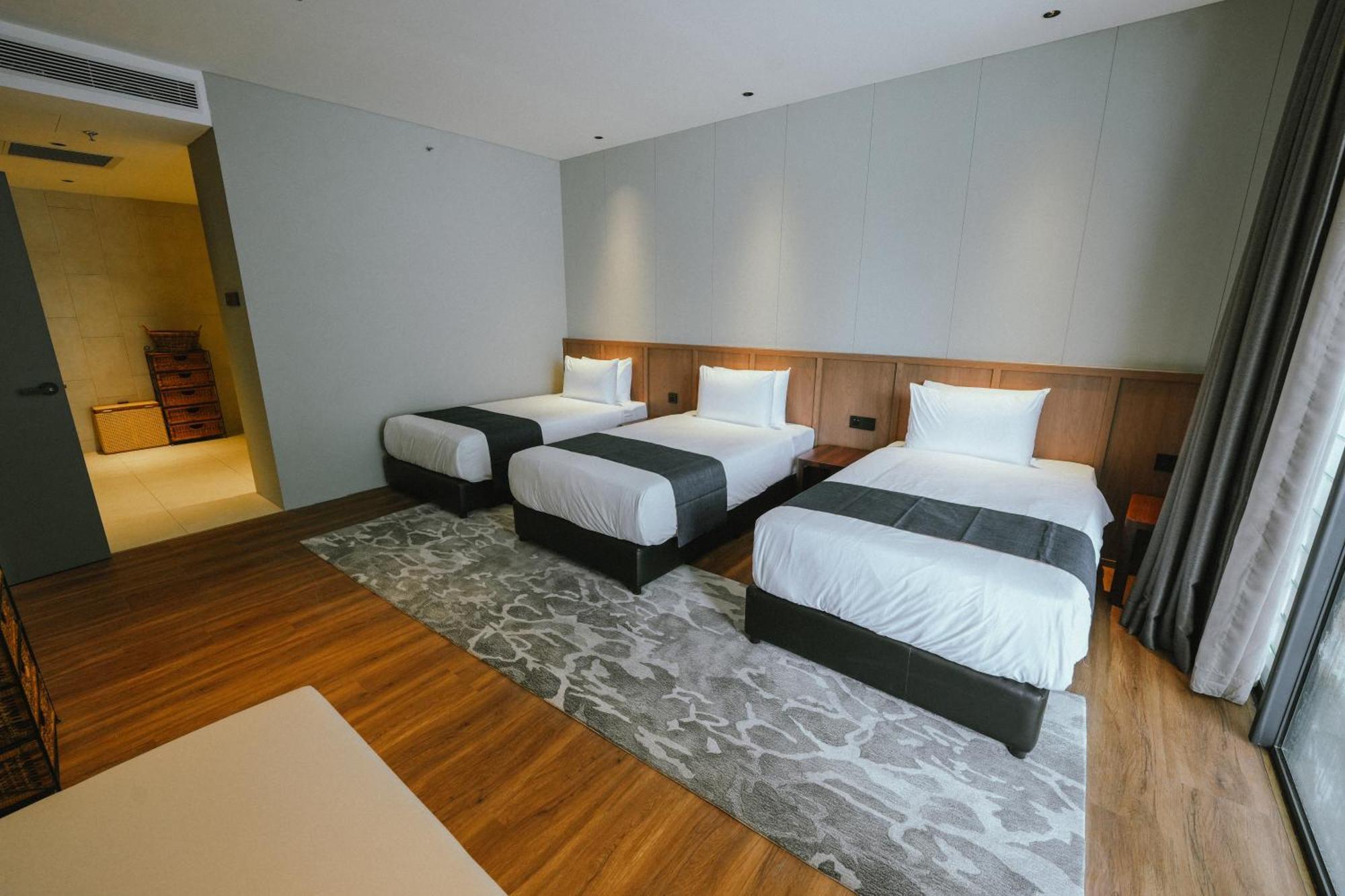 Roxy Beach Resort Sematan المظهر الخارجي الصورة
