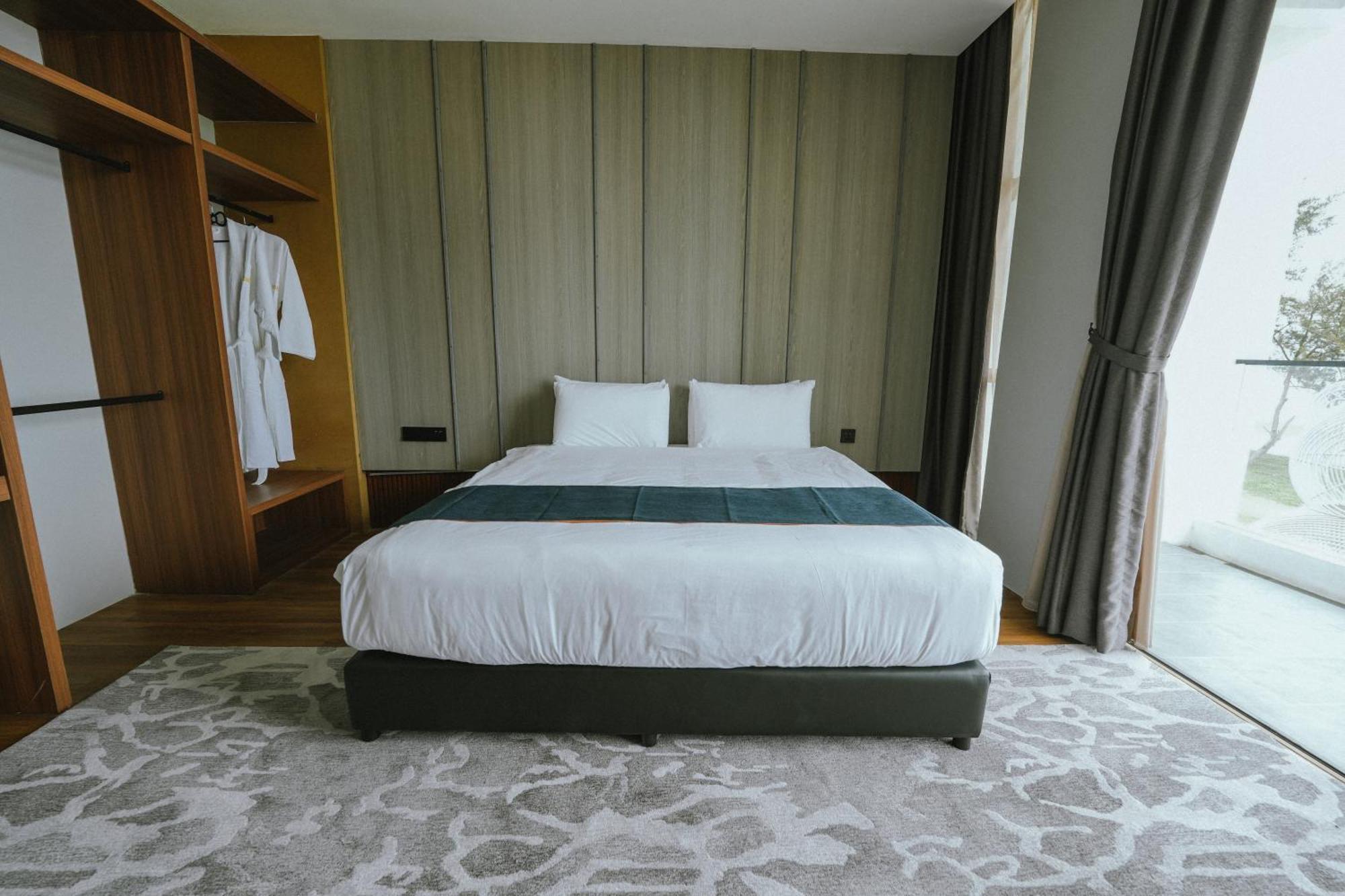Roxy Beach Resort Sematan المظهر الخارجي الصورة