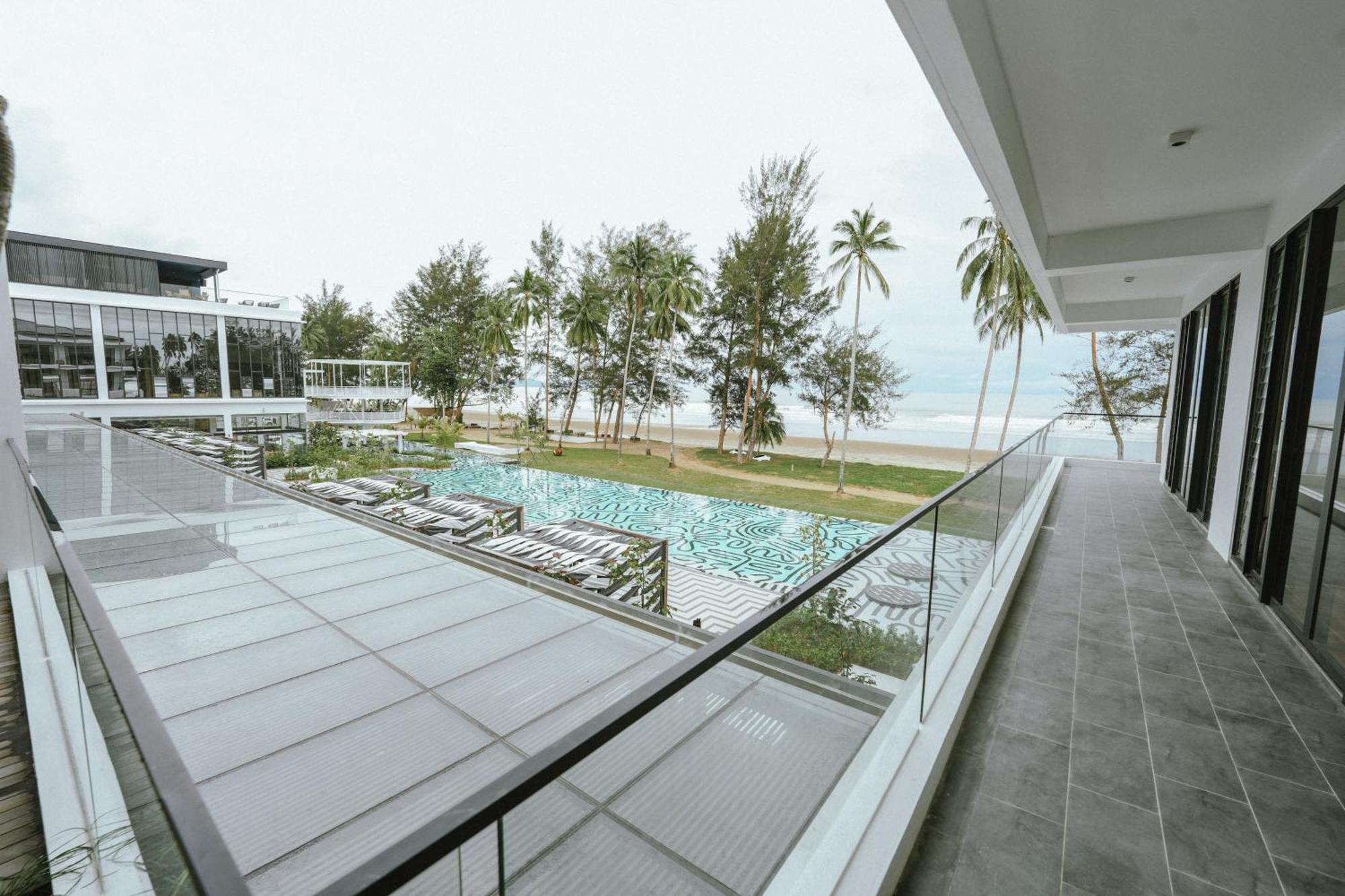 Roxy Beach Resort Sematan المظهر الخارجي الصورة