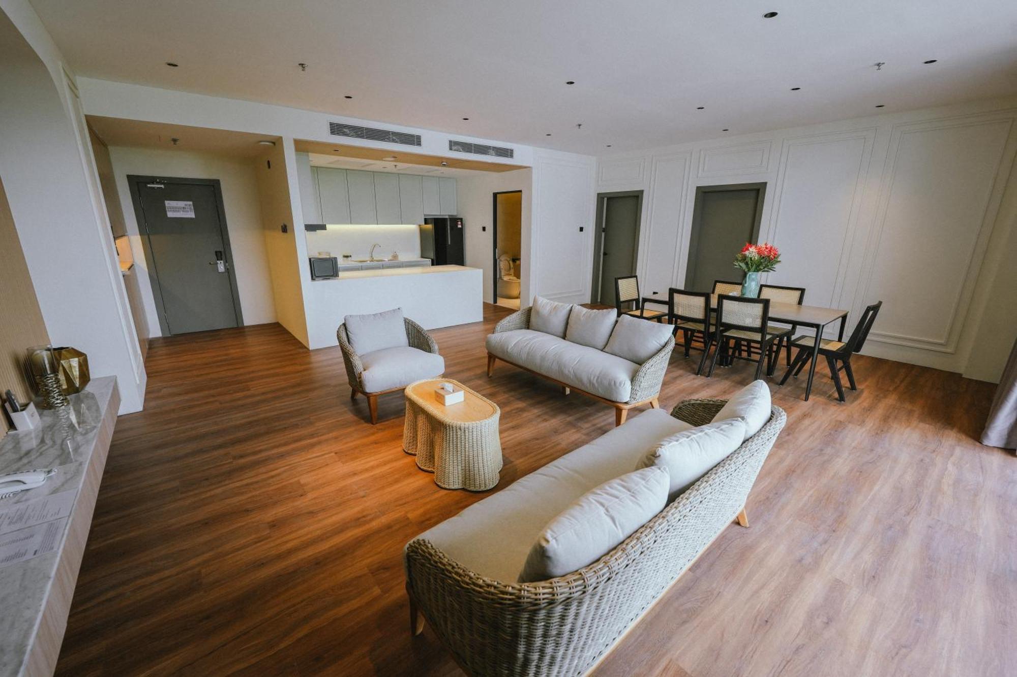 Roxy Beach Resort Sematan المظهر الخارجي الصورة