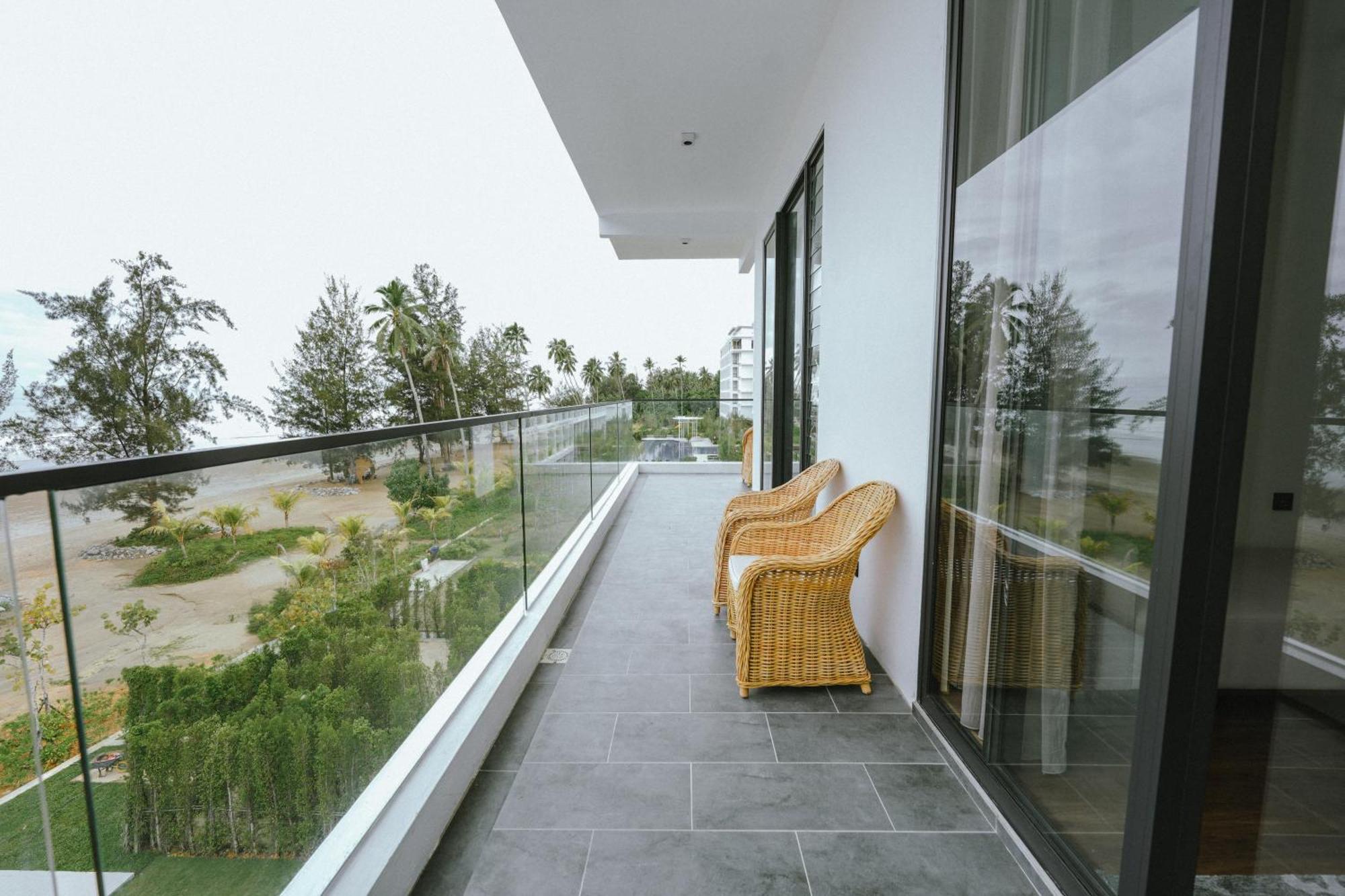 Roxy Beach Resort Sematan المظهر الخارجي الصورة