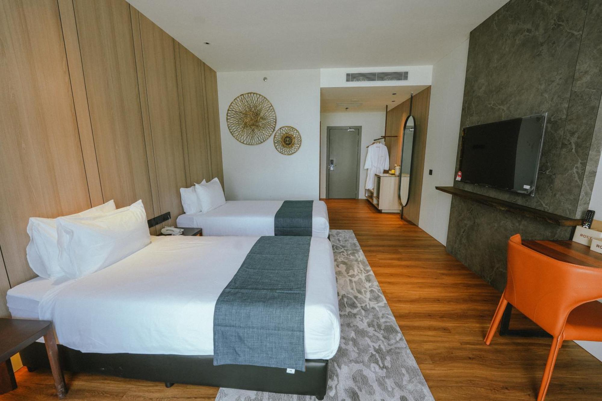 Roxy Beach Resort Sematan المظهر الخارجي الصورة